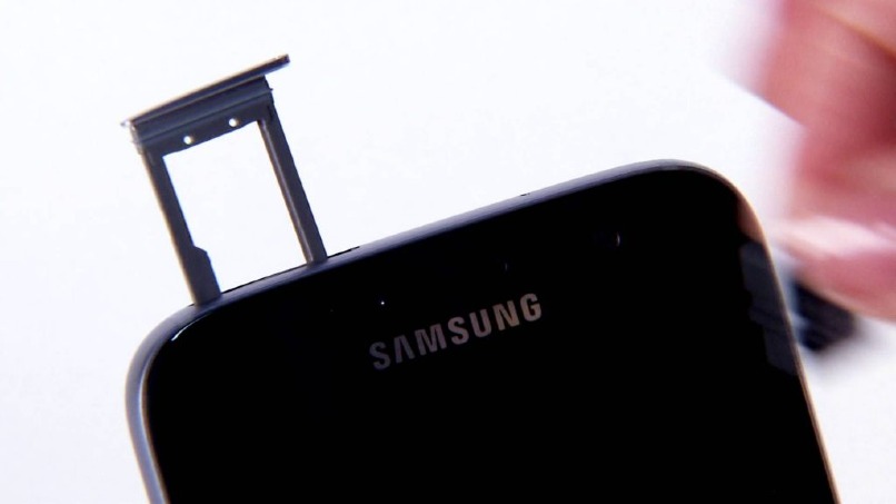 Cómo se Abre el Samsung Galaxy S8 Insertar, Colocar o Sacar la Tarjeta SD | Mira Cómo