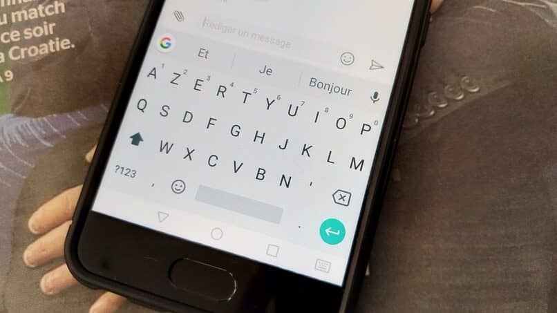 como activar menues ocultos con codigos en android