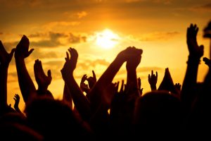 Música cristiana, las mejores aplicaciones para disfrutarla