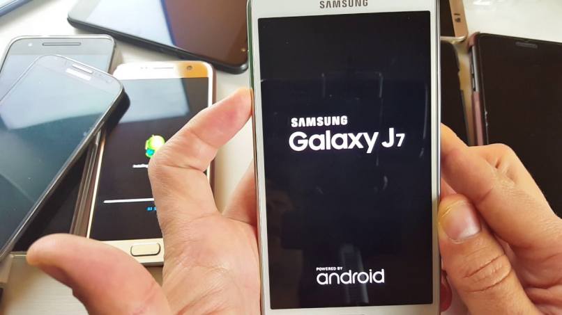 Solución: ¿Por qué mi Samsung J7 se apaga sólo o se reinicia sólo? | Mira  Cómo Hacerlo