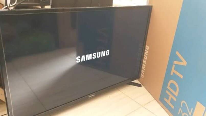 Solución: 'Smart TV Samsung se Queda en el Logo y se Reinicia solo  Constantemente' | Mira Cómo Hacerlo