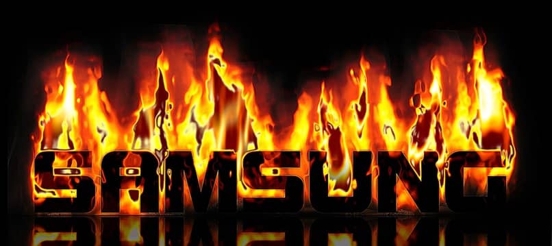 nombre de la marca samsung revestido por llamas