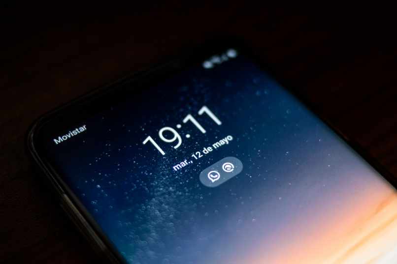 wallpaper celular fondo negro