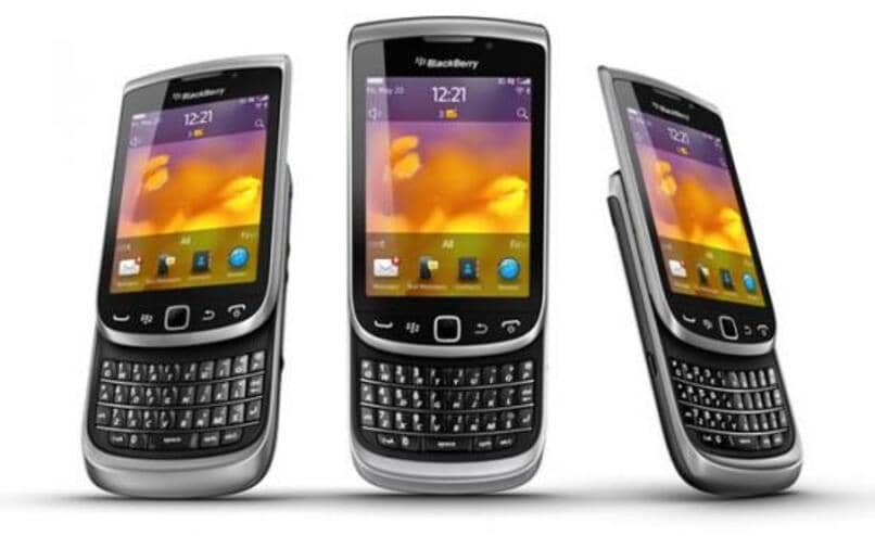 descarga e instala whatsapp para blackberry torch 9810