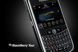 Cómo descargar e instalar WhatsApp gratis para BlackBerry Torch 9800,9810, 9860 y Tour 9630