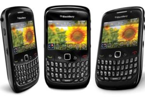Cómo descargar e instalar WhatsApp gratis para BlackBerry Curve 8520, 8900 versión vieja o reciente