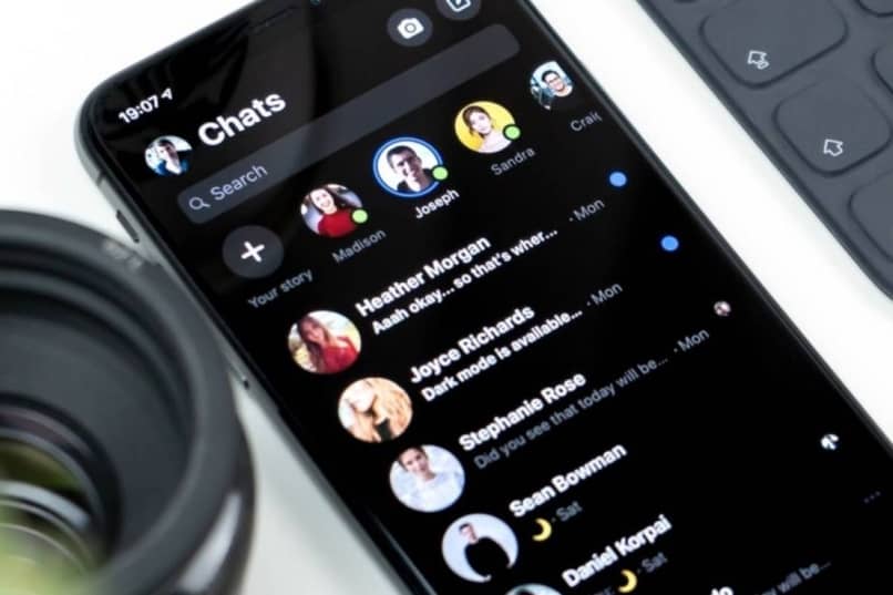 Activa el modo oscuro de whatsapp en iphone