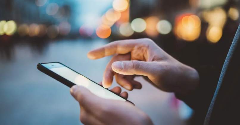 importancia de las tildes en la conversacion por celular