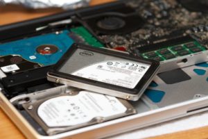 Cómo reparar el disco duro de tu MacBook Pro o Mac o cómo cambiarlo por uno SSD