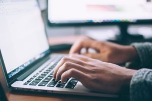 Cómo aprender computación básica desde cero para todas las edades, principiantes adultos o mayores