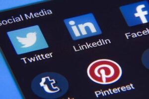 Cómo buscar personas para seguirlas en Pinterest - Tutorial paso a paso