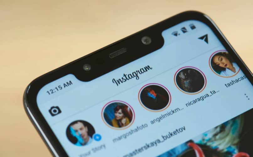 ¿Cómo usar el sticker 'New Post' sobre fotos de tus historias de Instagram?