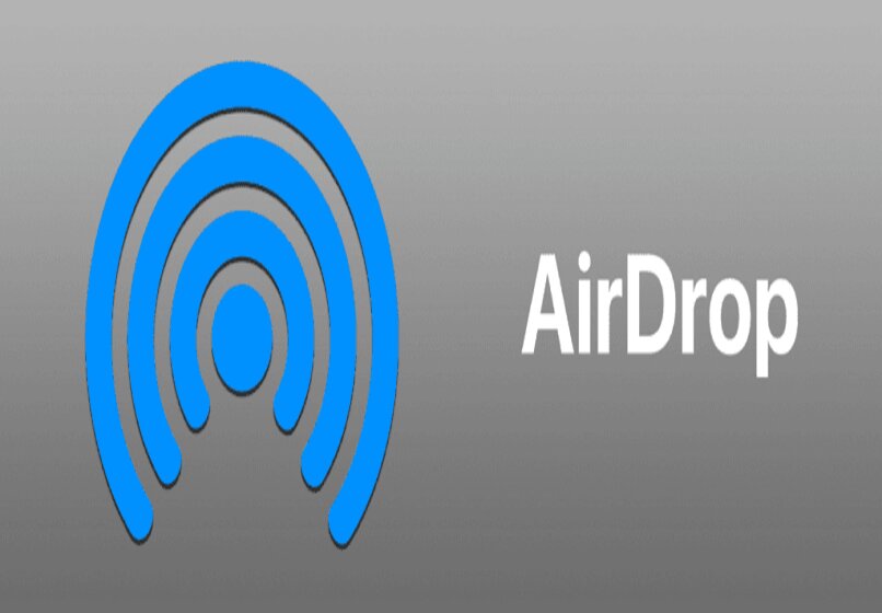 ¿Qué es AirDrop y cómo usarlo para compartir archivos a otros dispositivos?